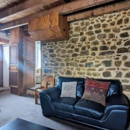 Les Gouttes Hotes - Maison De Charme * Essertines-en-Châtelneuf